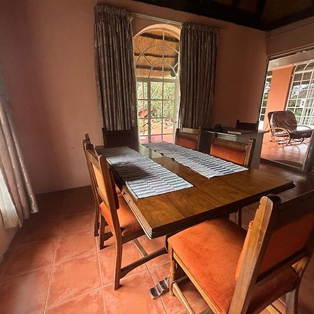 Lynns Guest House Bulawayo Kültér fotó