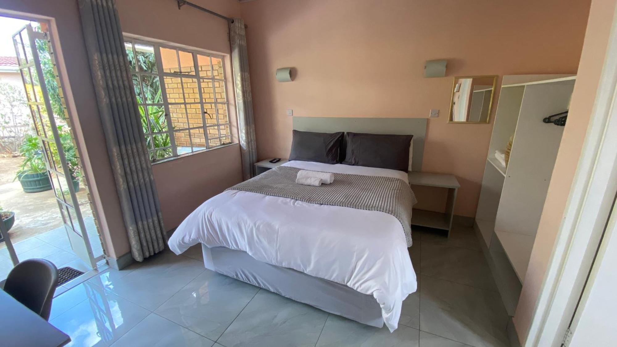 Lynns Guest House Bulawayo Kültér fotó